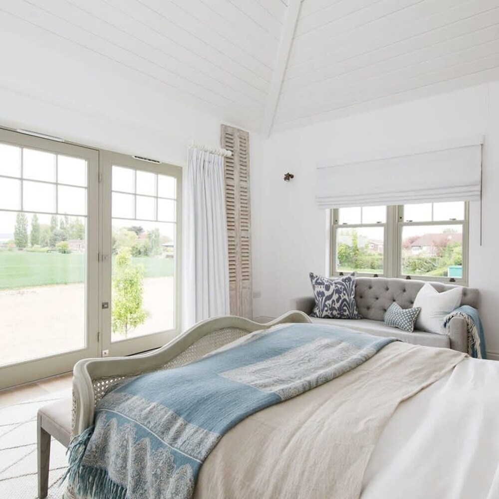Beautiful Oasis Near Waterfront