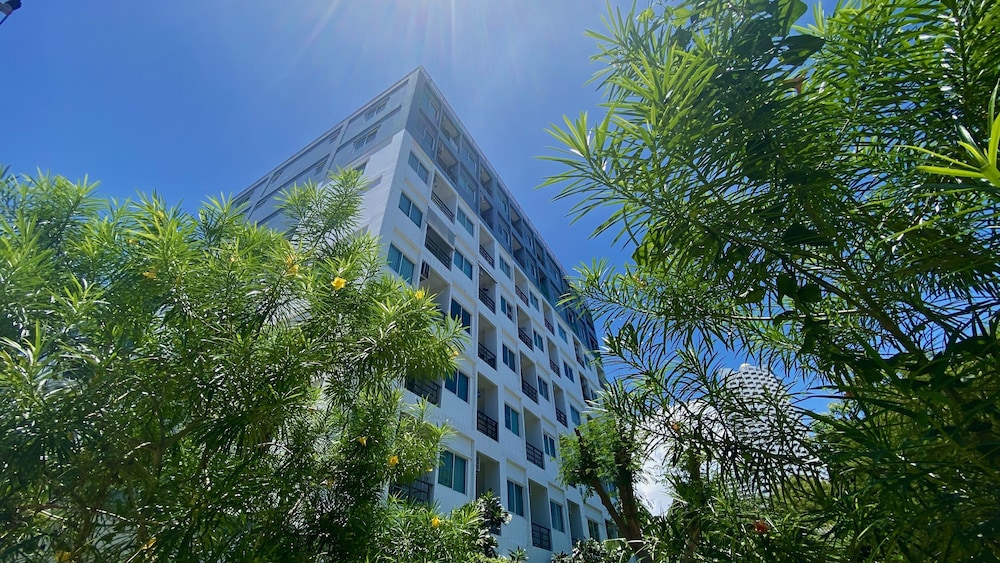 Beach 7 Condo by GrandisVillas