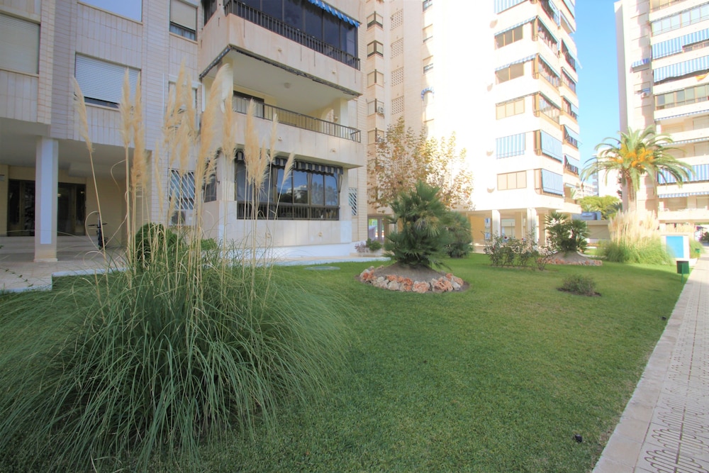 Alicante Vacations - Apartamento CasaTuris Portobello - Property Image 2