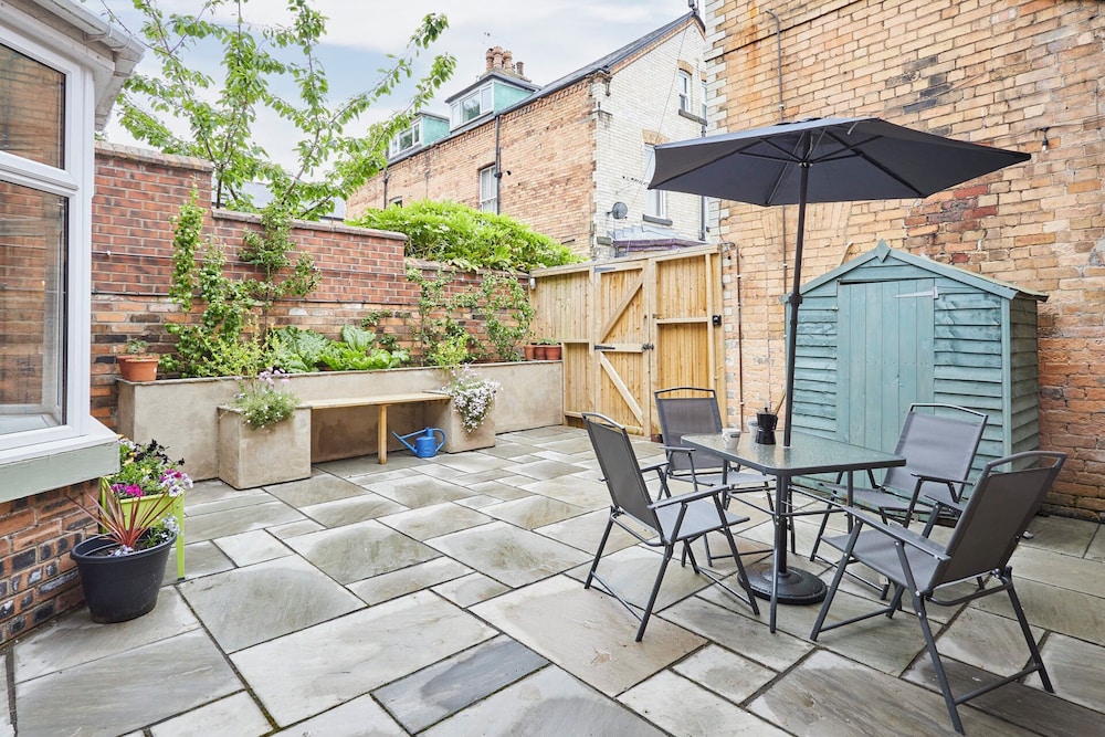 Host Stay The Courtyard at No 47 view 4