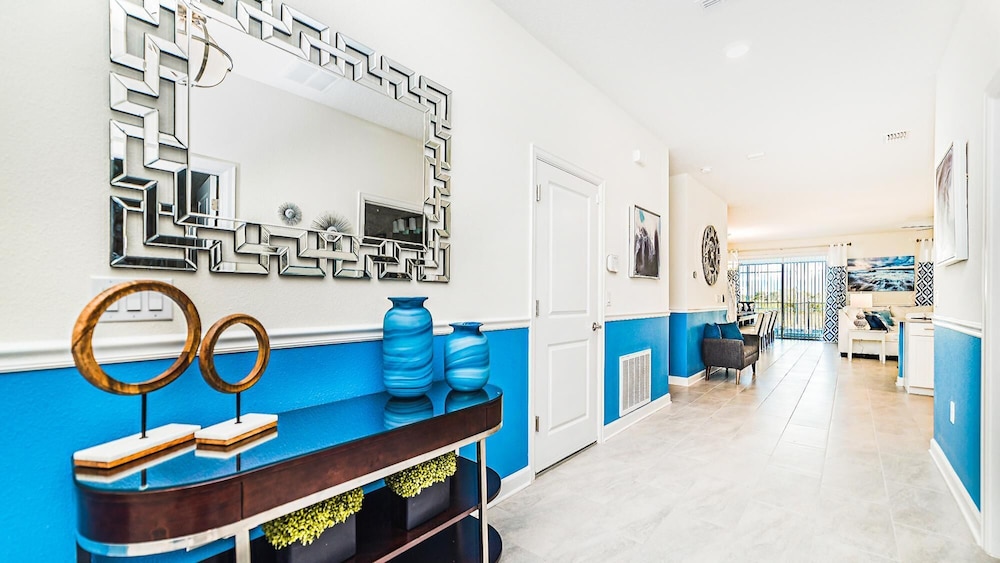 Stunning 8BR Theater Pool w Greenview view 3
