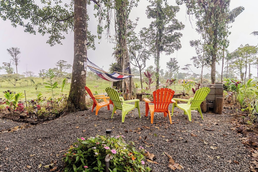 Pura Vidaville - Hiker's Hideaway