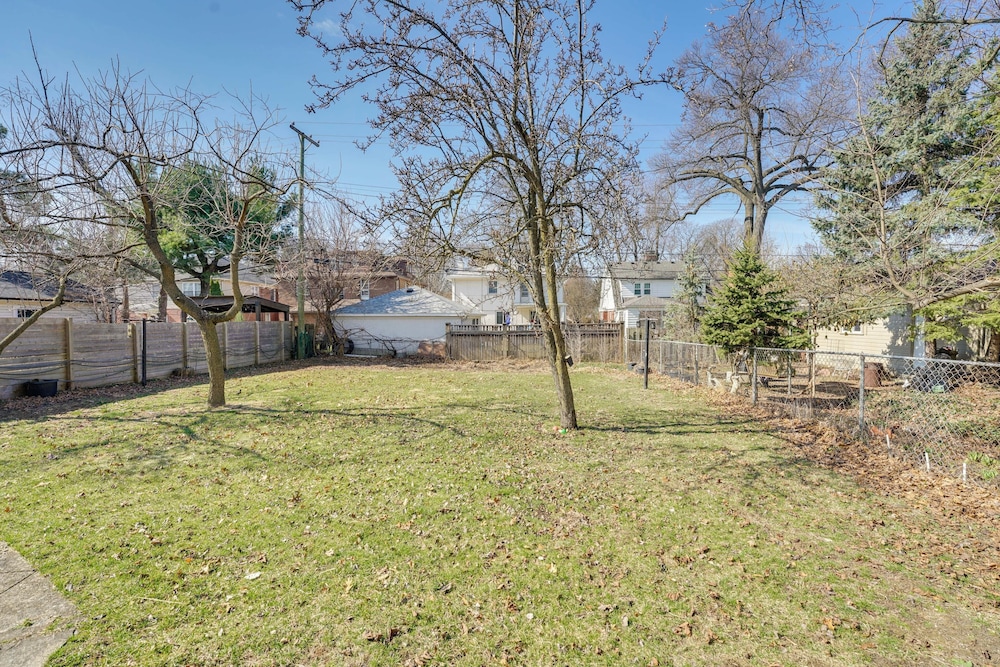 Walk to Detroit Zoo: Home w/ Sunroom & Patio!