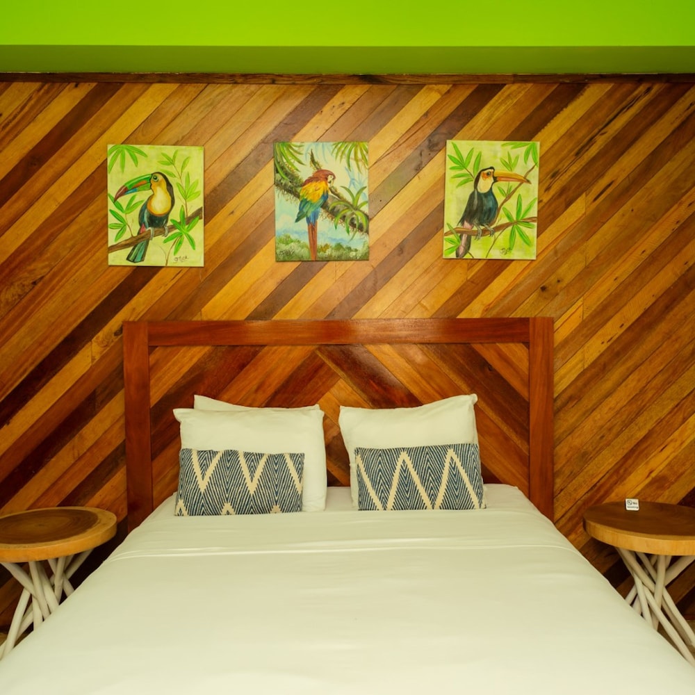 Villa Mission Bay in Belize City