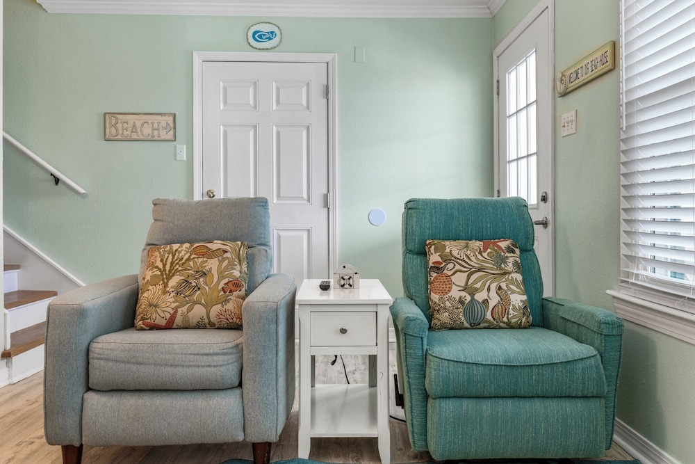 Beach Bum by Southern Vacation Rentals