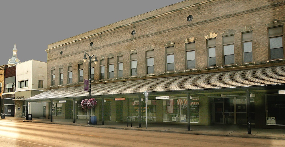 Tremont Inn on Main