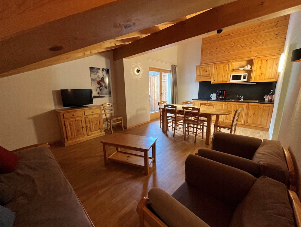 Awesome Apartment Near ski Slope
