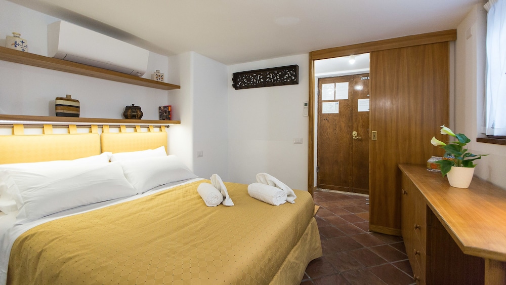 Rental in Rome Bovari
