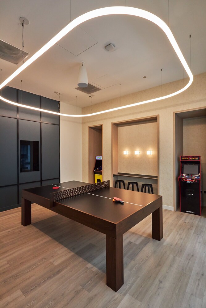 Panoramic Lake Views Premier Amenities for Groups