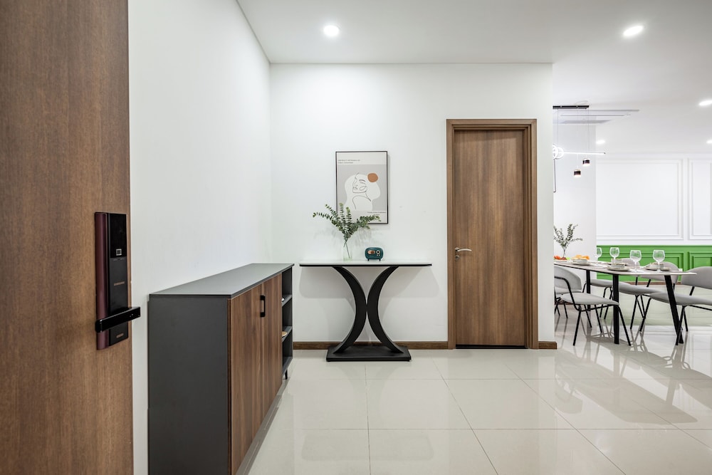 OPAL SAIGON PEARL Premier Residence