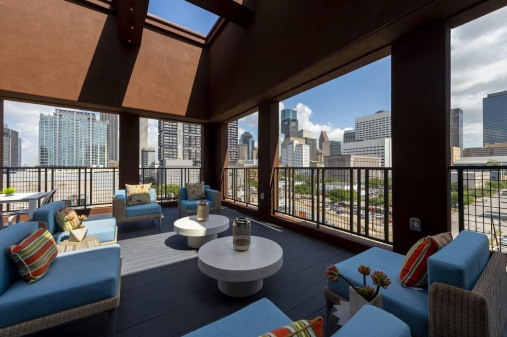 Elegant Downtown Location Recently Upgraded - Image 3