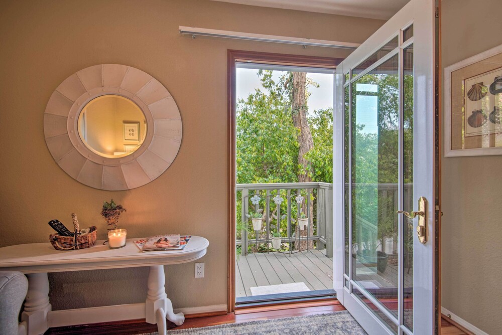Chic Peaceful Retreat 16 Mi to Beaches & Wineries!, photo 2