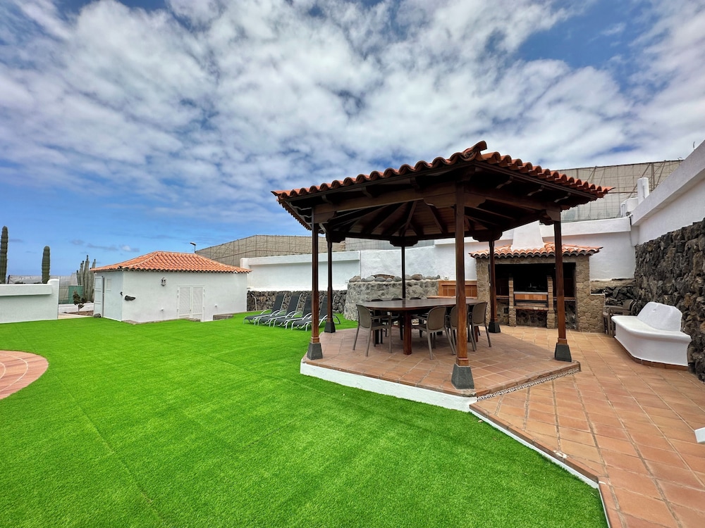 GOLF SEA&POOL CACTUS VILLA