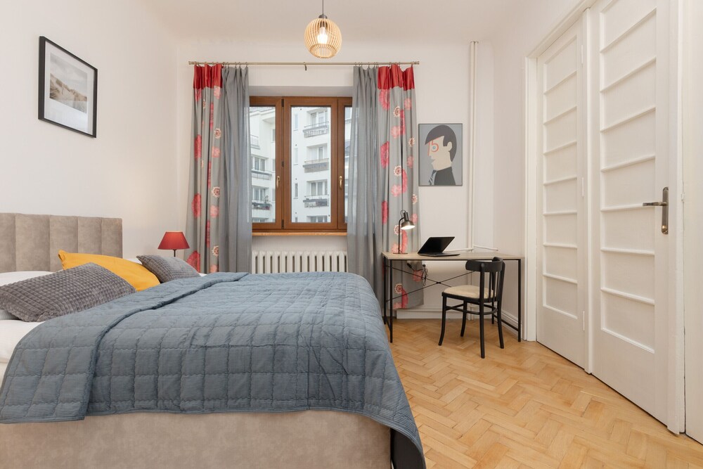 Spacious 2 Bedroom Apartment by Renters view 4