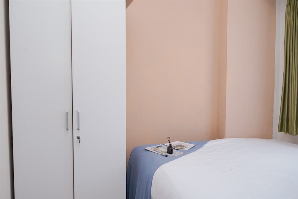 Good Place and Homey 2BR at Apartment Serpong Greenview