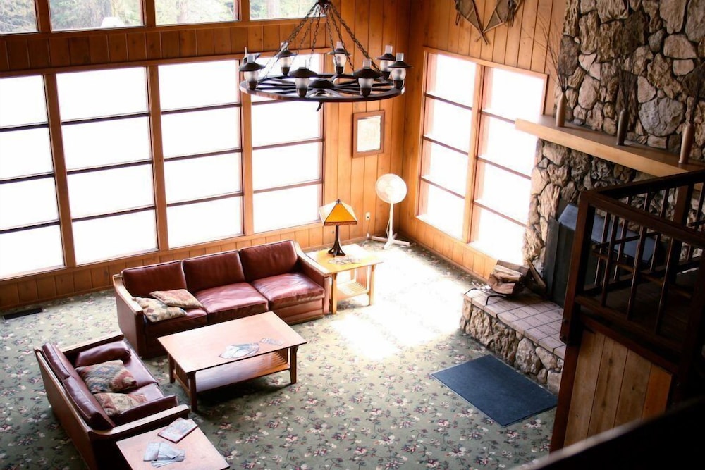 Three Rivers Vacations - Stony Creek Lodge - Property Image 3