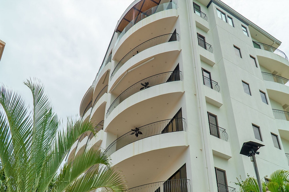 Ocean View Luxury Condo at Flamingo Towers