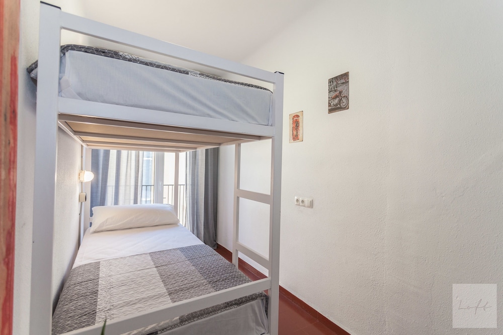 LOFT APART & HOSTAL Group