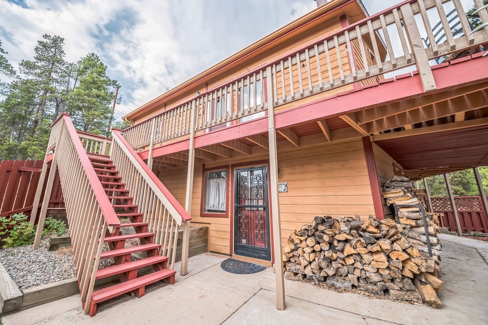 Relaxing Bailey Home 3 Bedroom Cabin