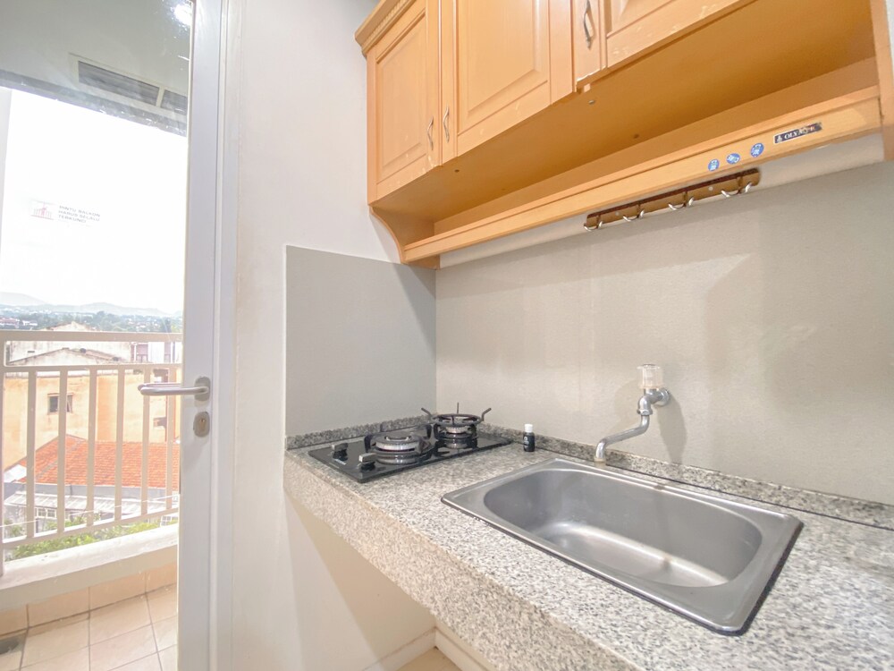 Simply And Cozy 2Br Apartment At Parahyangan Residence