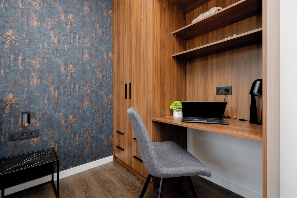 Ludwiki Apartment by Renters view 2