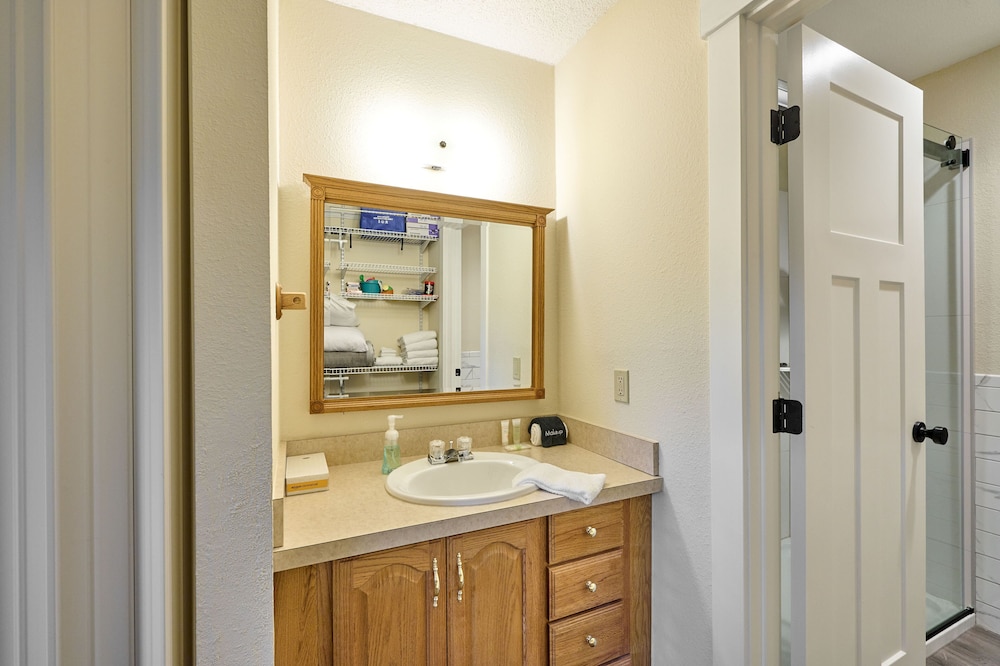 Lincoln City Vacations - Surftides Plaza Rentals - Property Image 254