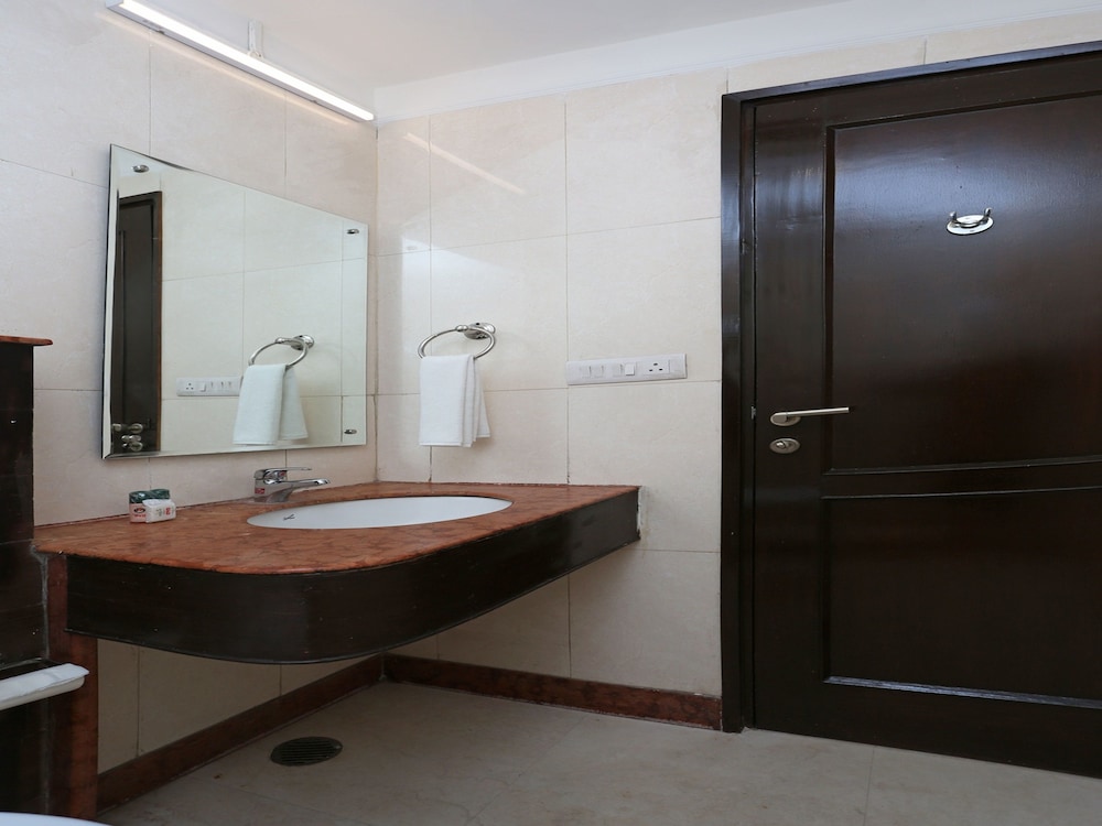OYO Flagship 746 Bhikaji Cama Place