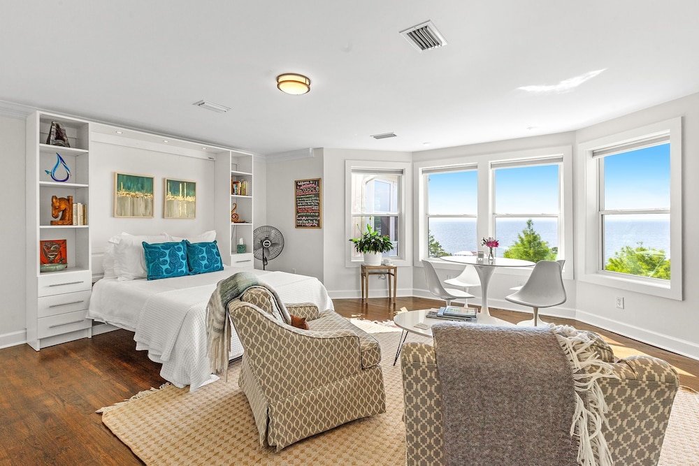 Jubilee Suites Boutique B&B