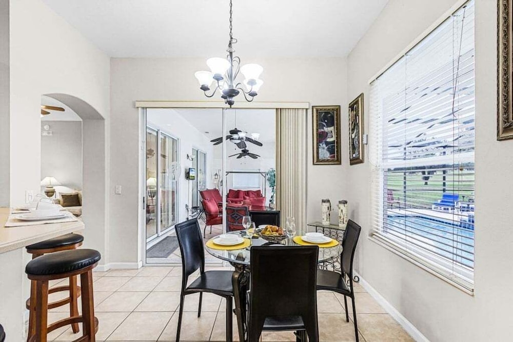 4 Bed Pool Home, Pool Table & More 4 Bedroom Villa