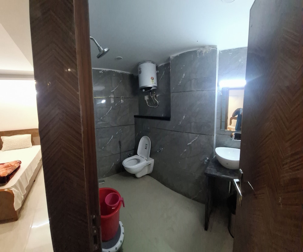 NEW CHAMDU INN