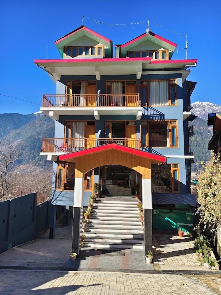 Hotel Sakura Palace