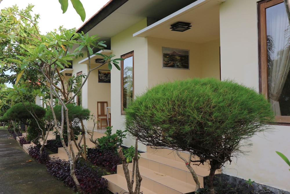 Bhujangga Village Uluwatu