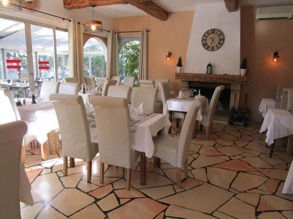 Frejus Vacations - La Petite Auberge - Property Image 5