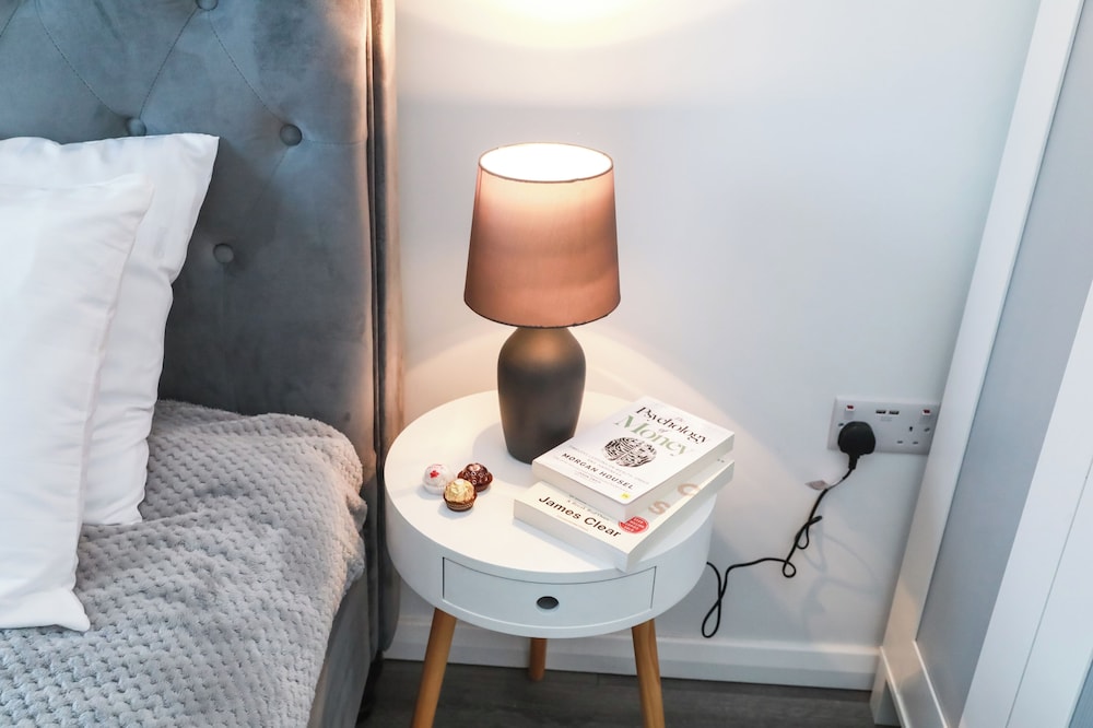 Victoria Road Apartment in Stoke