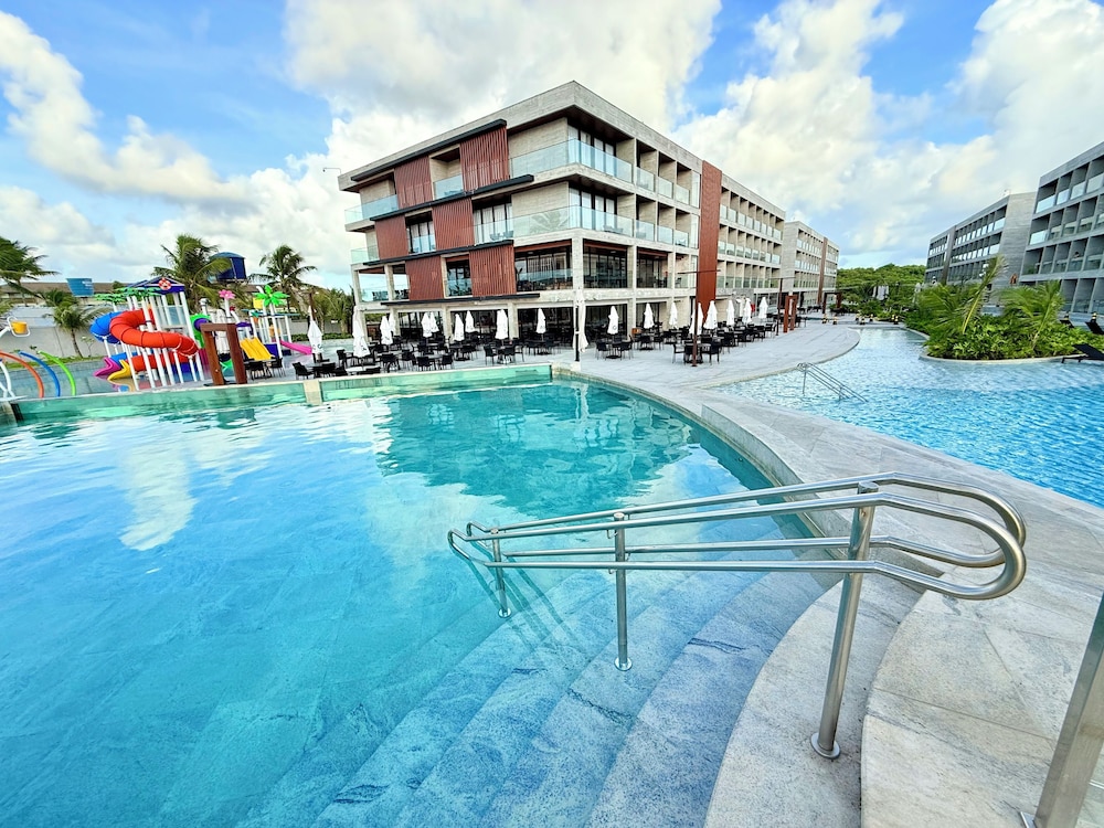 Porto Alto Resort - Pé na Areia