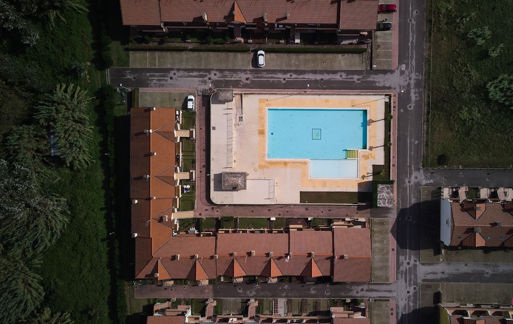 Lovely Flat With Pool-beahost