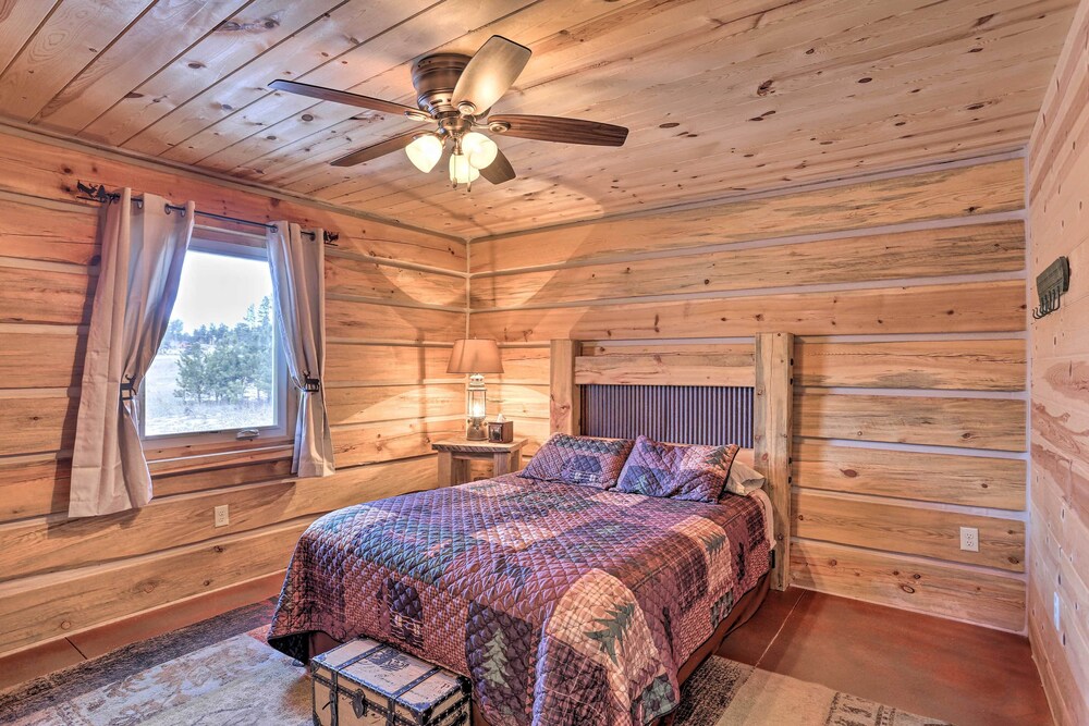 Cozy & Private Custer Cabin w/ Hiking On-site view 4