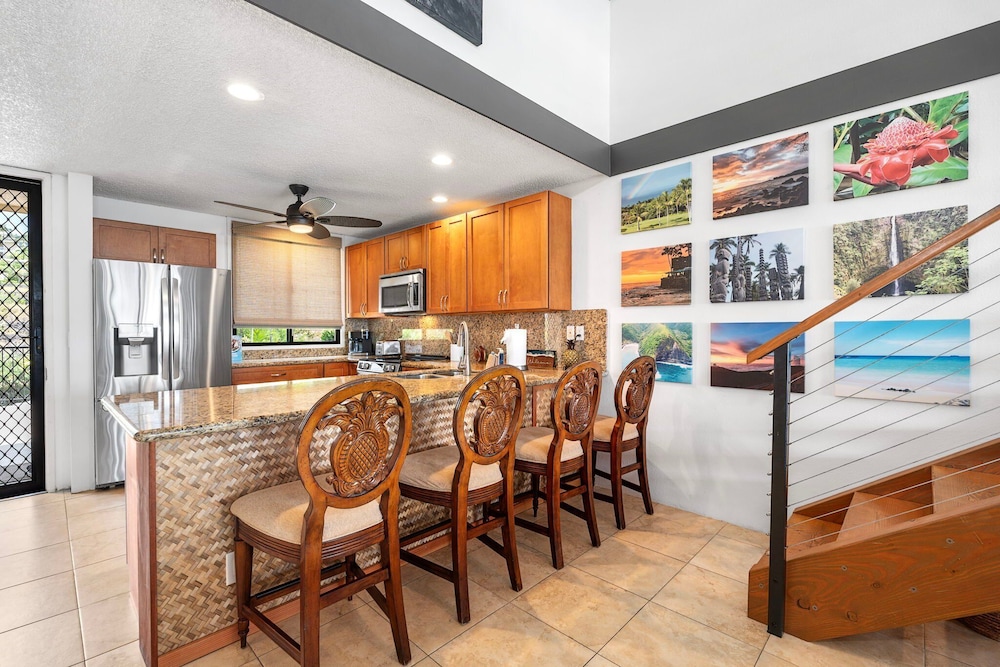 AC Throughout - 2 BDM + Loft - Amazing Ocean Views - Large Lanai - Vrkcv