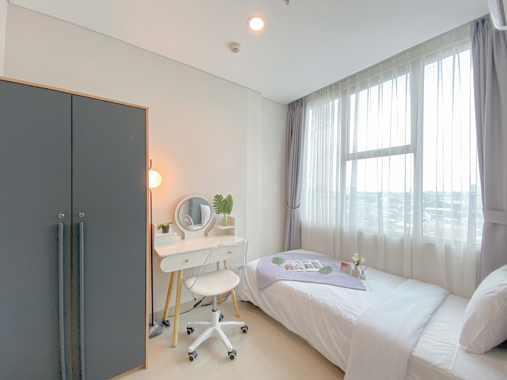 Good Choice and Homey 2BR Apartment Tamansari Iswara