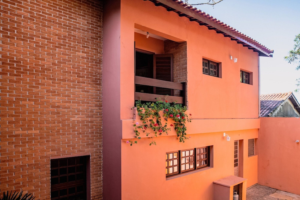 Casa espaçosa na Granja Viana