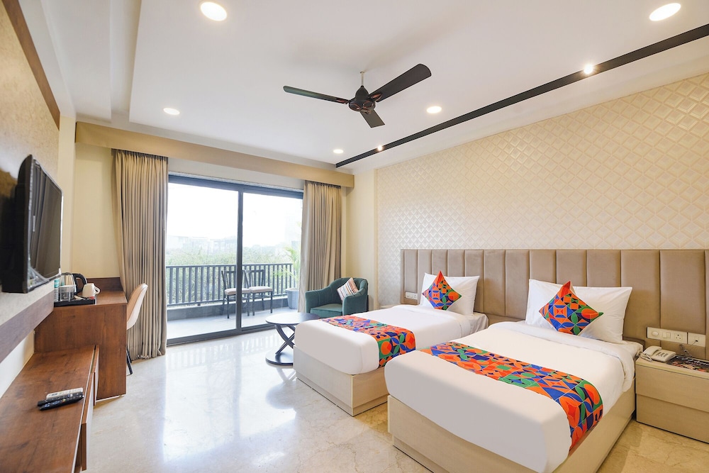 FabHotel Hygge Stay