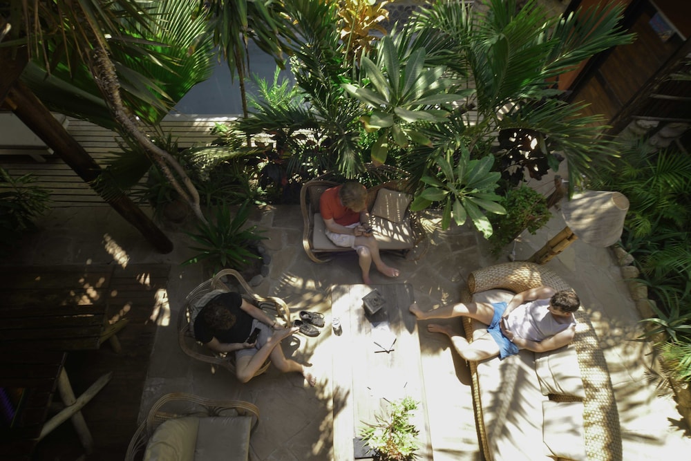 La Maison Eco House & Rooms
