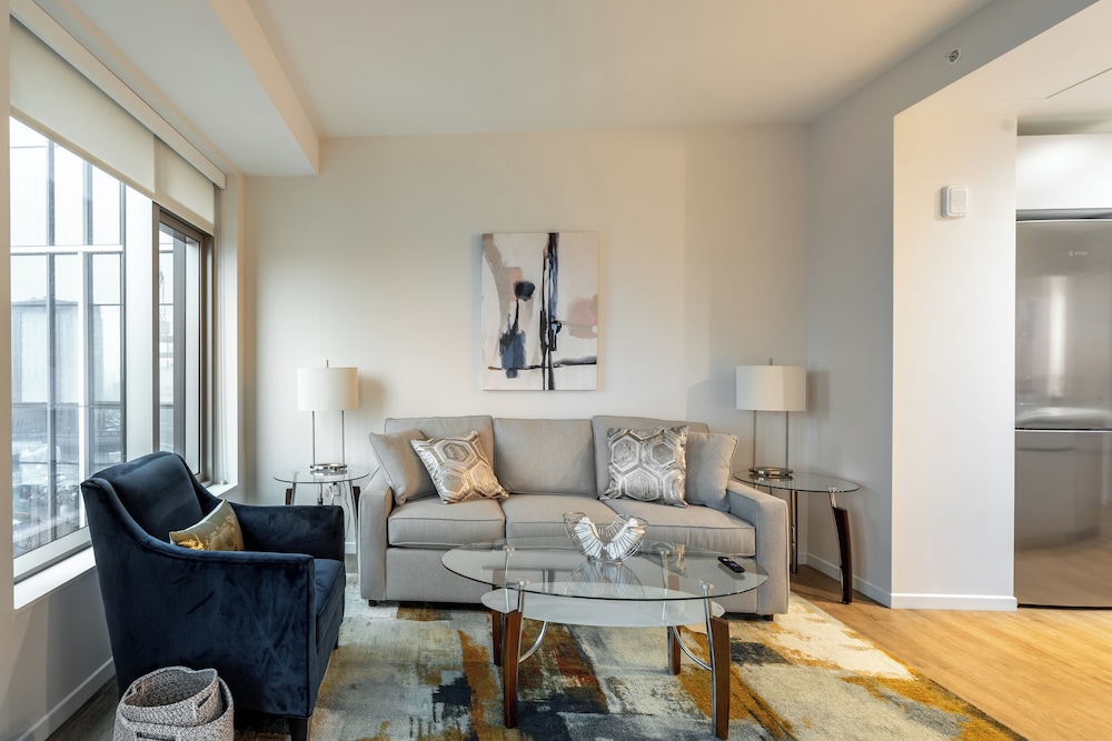 The Alyx at EchelonSeaport