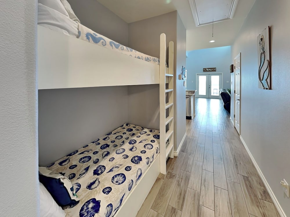 La Sirena by Silver Sands Vacation Rentals
