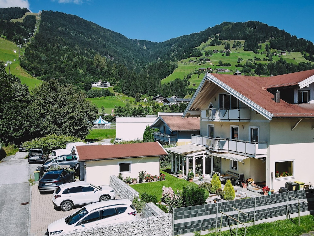 Appartement Haus Elise - TOP 2 Balcony Mountain View