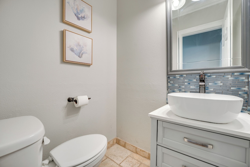 Private Hot Tub: Home Near Moses Lake Access