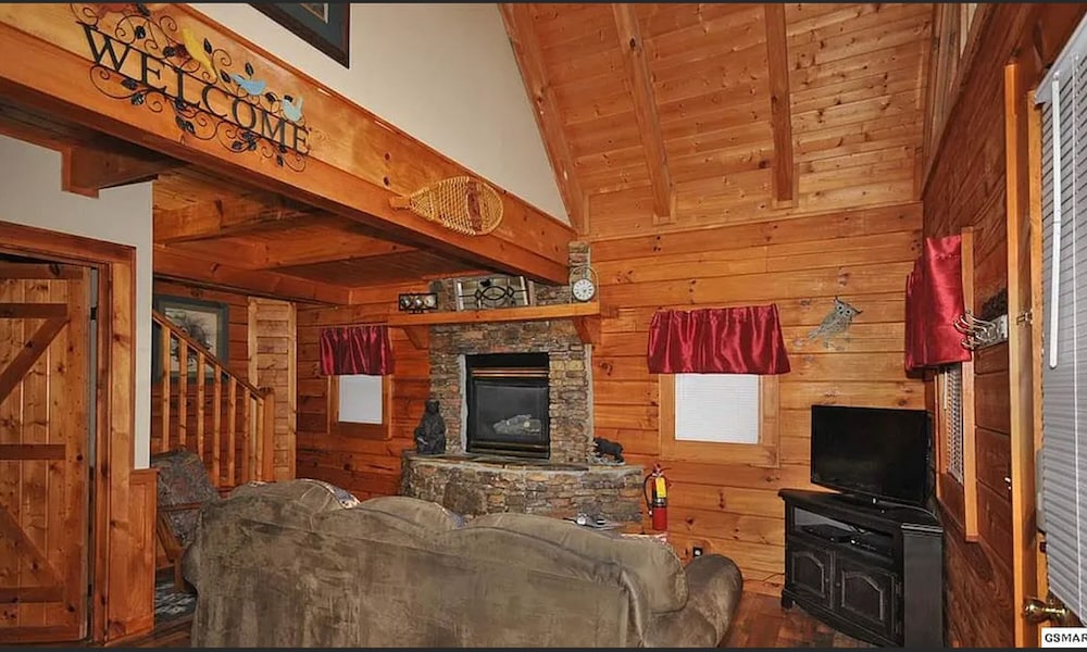 Secluded Sweetheart Escape
