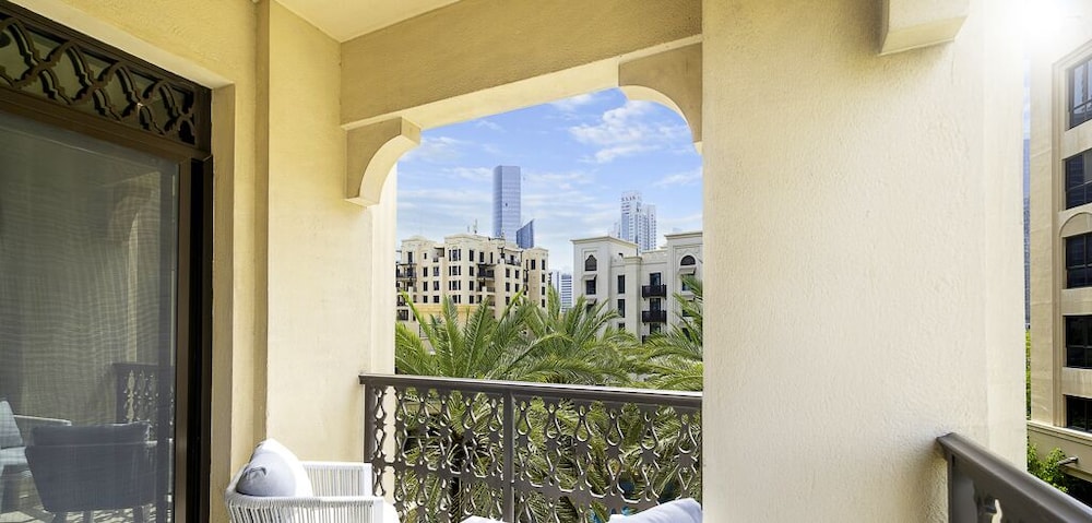 LUX Burj Khalifa View Downtown Suite