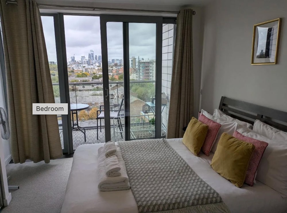 Apartmentsleeps3-balcony-near Canarywharf-gym
