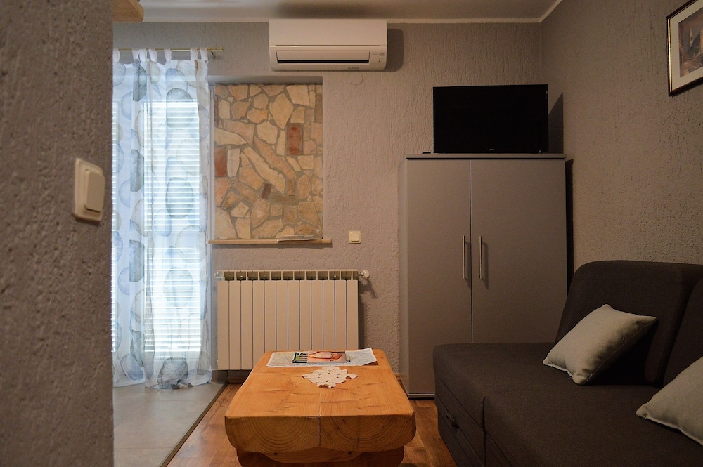 Apartments Nikic view 2